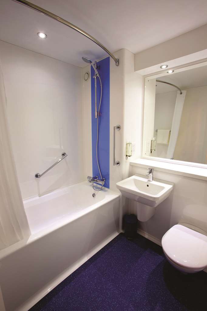 Travelodge Littlehampton Rustington Room photo